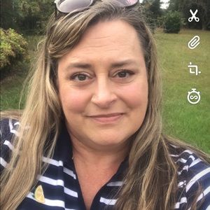 Meet your Posher, Pamela